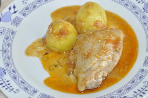 Kuře dušené po Bulharsku – Snadné recept z Bulharsko kuchyně, hotový za 30 - 45 minut